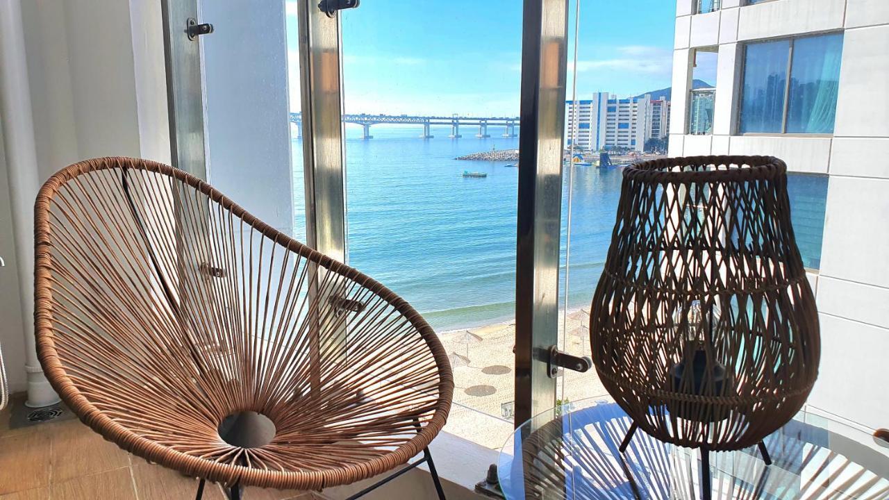 Holiday Apt Gwangan Beach Busan Exterior photo